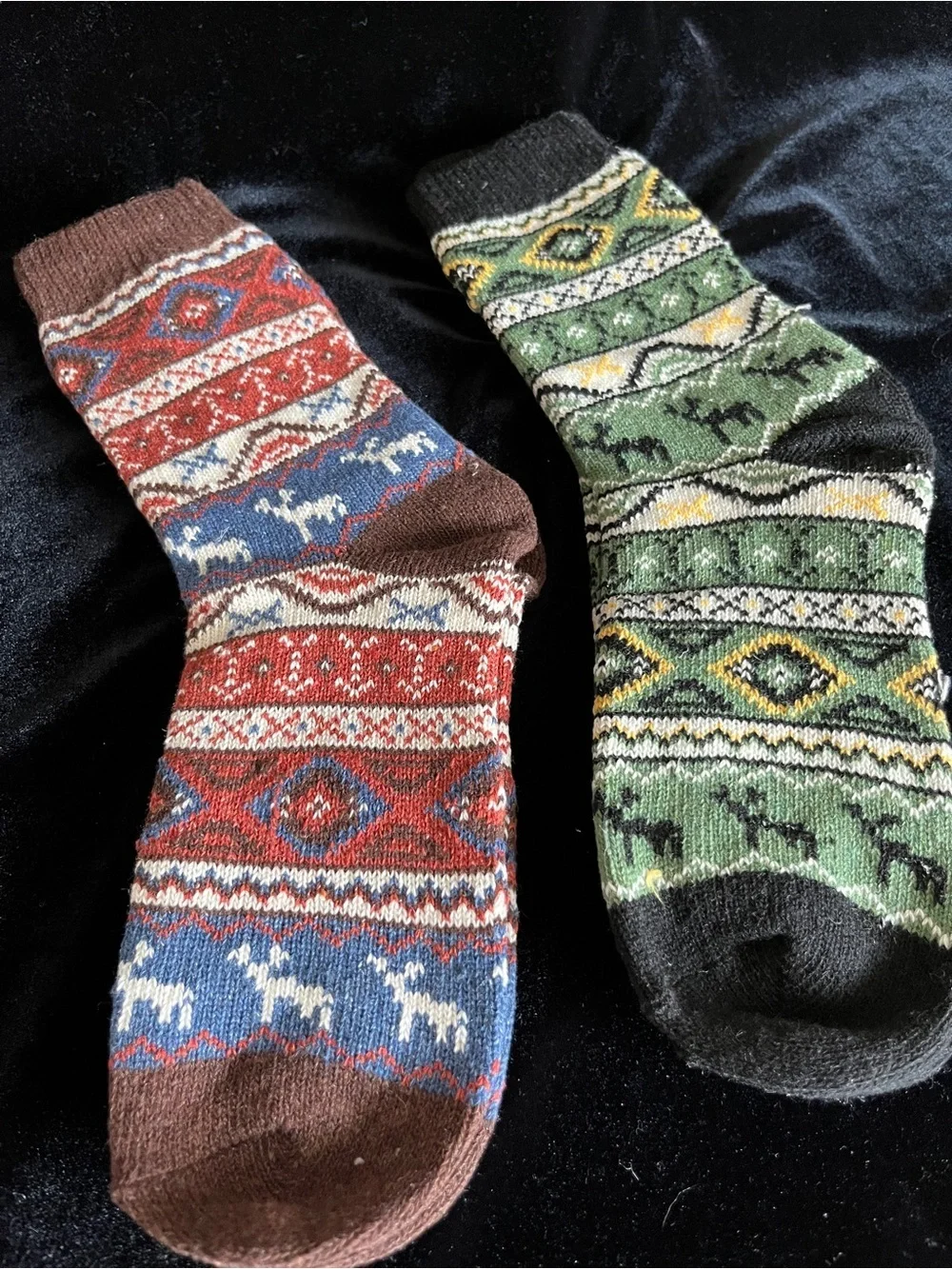 Lot of 2 Faire Isle Socks Green / Black & Brown / Blue Large